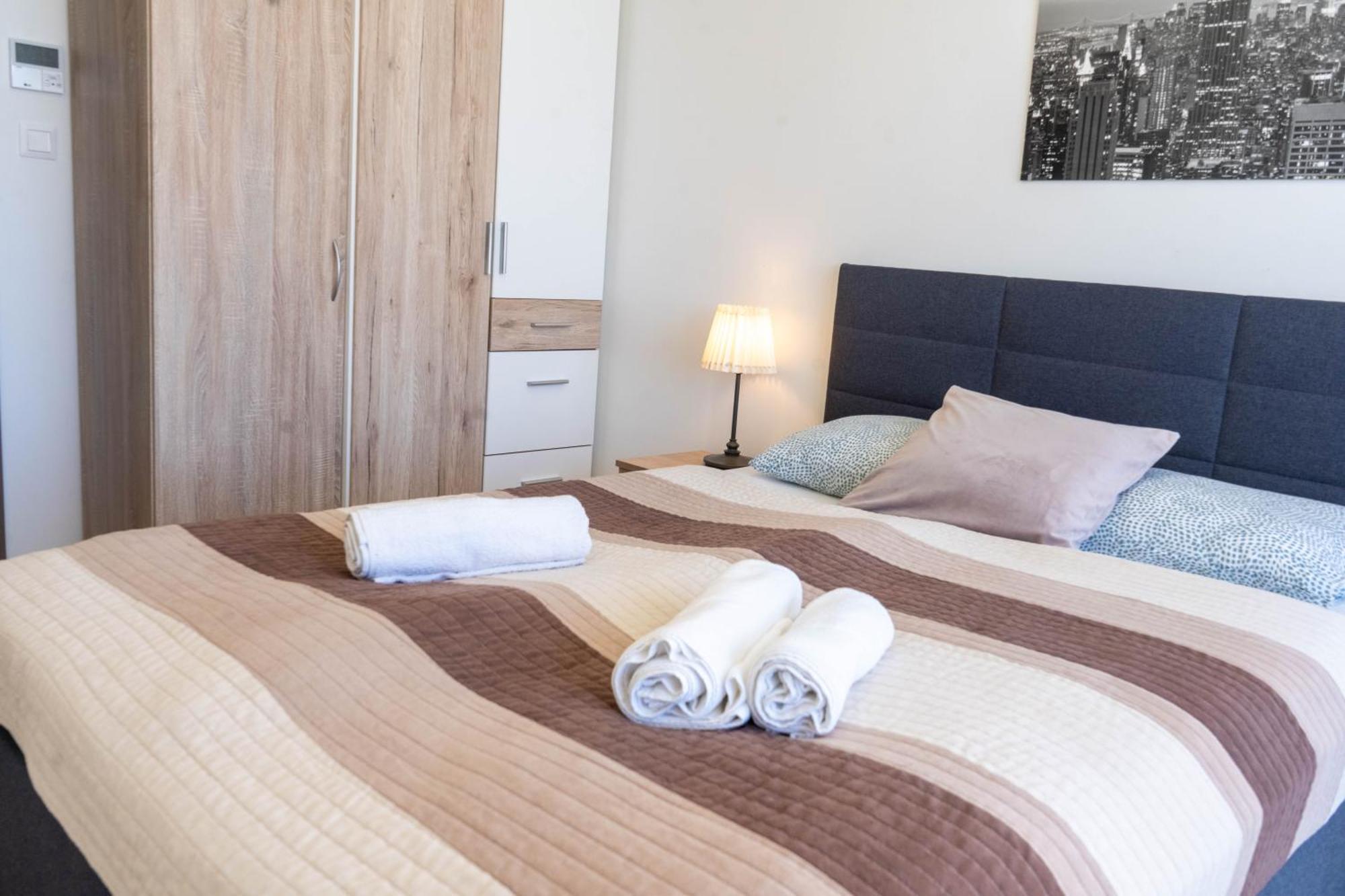 Seaforth Apartment Siofok Bagian luar foto